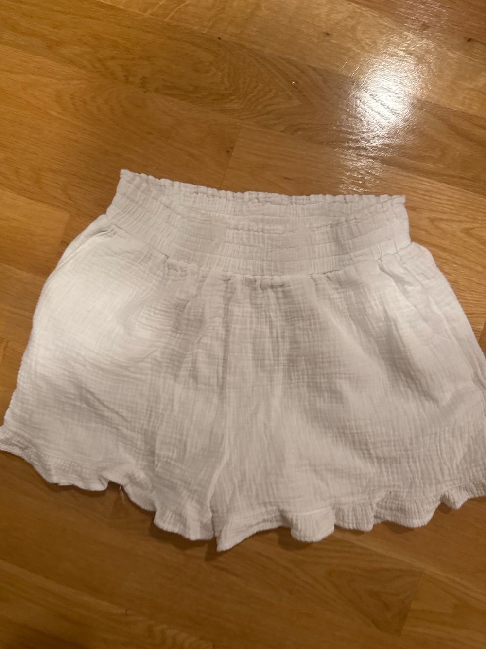 Primark White Gauze Ruffle Shorts Women’s Size 8 US / UK 12 pre own